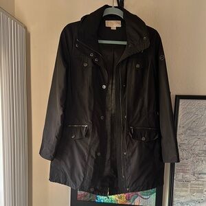 Michael Kors Black Rain Jacket with Casual Design and Multiple Pockets